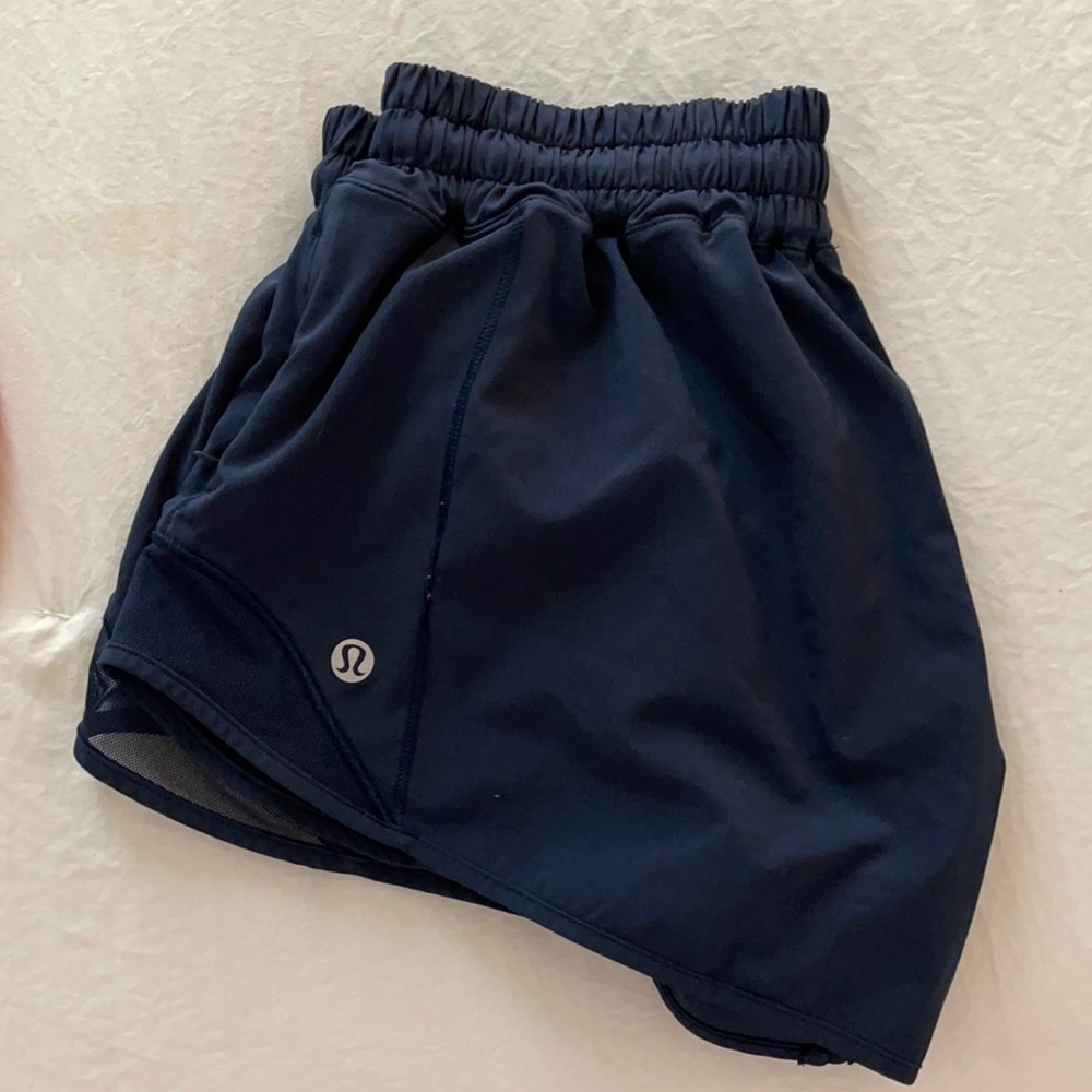 LULULEMON HOTTY HOT SHORTS